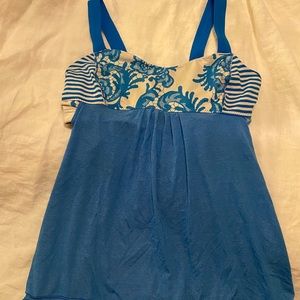 LuLulemon sports bra - size 10